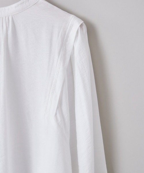 cepo（セポ）の「パフスリーブボリュームドレスシャツ　※２ＷＡＹ（シャツ/ブラウス・レディース・オフホワイト/サックスブルー/ベージュ・M）」の22枚目の写真