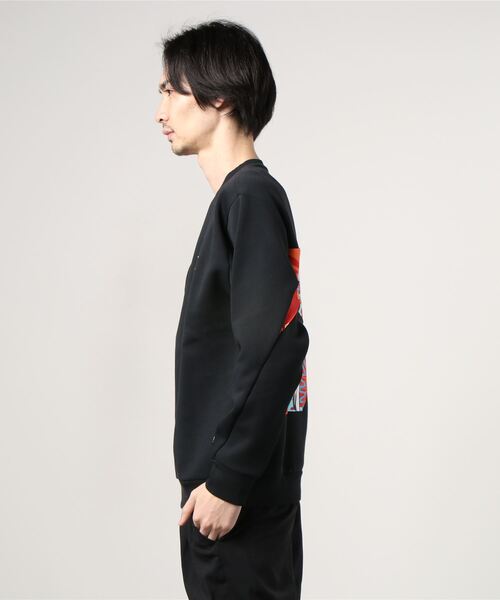 Reebok(リーボック)の「クラシックス CNY ベクター クルー スウェットシャツ / Classics CNY Vector Crew Sweatshirt(スウェット・メンズ・ホワイト/ブラック・SMALL/MEDIUM/LARGE/X-LARGE/XX-LARGE)」の3枚目の写真