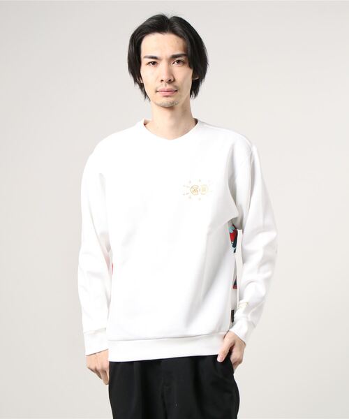 Reebok(リーボック)の「クラシックス CNY ベクター クルー スウェットシャツ / Classics CNY Vector Crew Sweatshirt(スウェット・メンズ・ホワイト/ブラック・SMALL/MEDIUM/LARGE/X-LARGE/XX-LARGE)」の12枚目の写真