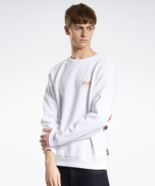 Reebok(リーボック)の「クラシックス CNY ベクター クルー スウェットシャツ / Classics CNY Vector Crew Sweatshirt(スウェット・メンズ・ホワイト/ブラック・SMALL/MEDIUM/LARGE/X-LARGE/XX-LARGE)」の9枚目の写真