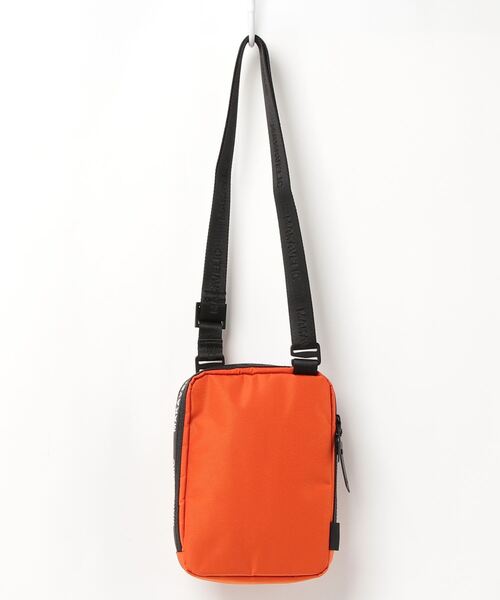 MAKAVELIC(マキャベリック)の「【MAKAVELIC】TRUCKS DUALIS POUCH BAG(ショルダーバッグ・メンズ・ネイビー/オレンジ・FREE)」の4枚目の写真