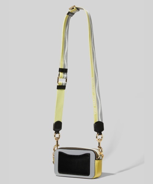 MARC JACOBS（マークジェイコブス）の「THE SNAPSHOT/ザ スナップショット スモール カメラバッグ クラッチ ショルダーバッグ（ショルダーバッグ・レディース・ホワイト系その他/グレー系その他/ブルー系その他/ピンク系その他/レッド系その他・ONE SIZE）」の18枚目の写真