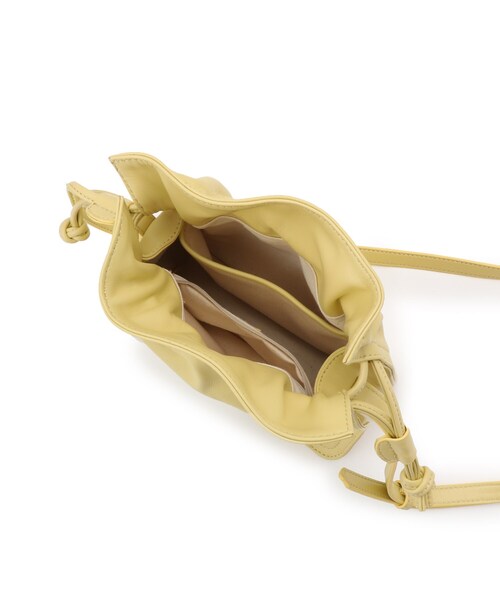 SOUP（スープ）の「◆ラムレザードロストショルダー（ショルダーバッグ・レディース・レモンイエロー/アイボリー/ライトベージュ・00）」の7枚目の写真