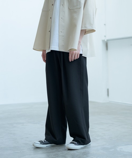 melt.（メルト）の「melt. - ドレープワイドイージーパンツ（スラックス・メンズ・ブラック/ライトベージュ・SMALL/MEDIUM/LARGE）」の11枚目の写真