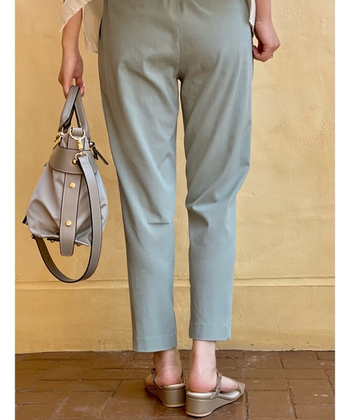 RIVE DROITE(リヴドロワ)の「美脚効果抜群 インスリットパンツ(その他パンツ・レディース・ベージュ/ミント/ネイビー/ブラック・36/38)」の17枚目の写真