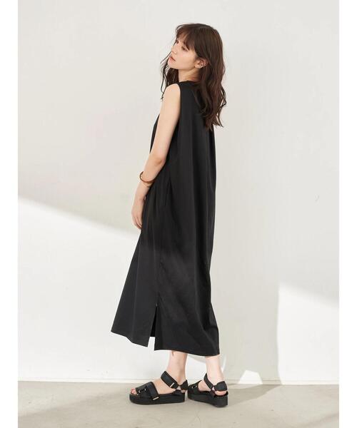 YECCA VECCA（イェッカヴェッカ）の「タックデザインカットワンピース　＊（ワンピース・レディース・ブラック/ブラウン/グリーン・FREE）」の21枚目の写真