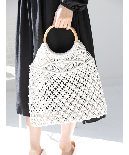 fifth（フィフス）の「ウッドハンドルクロシェ編みバッグ（ハンドバッグ・レディース・ホワイト/モカ・FREE）」の2枚目の写真