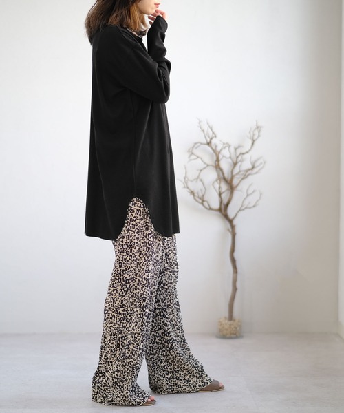 ＡＮＤＪ（アンドジェイ）の「2WAYホックテープ変形リブTシャツ（Tシャツ/カットソー・レディース・ライトベージュ/ブラック/カーキ/モカ・M）」の6枚目の写真