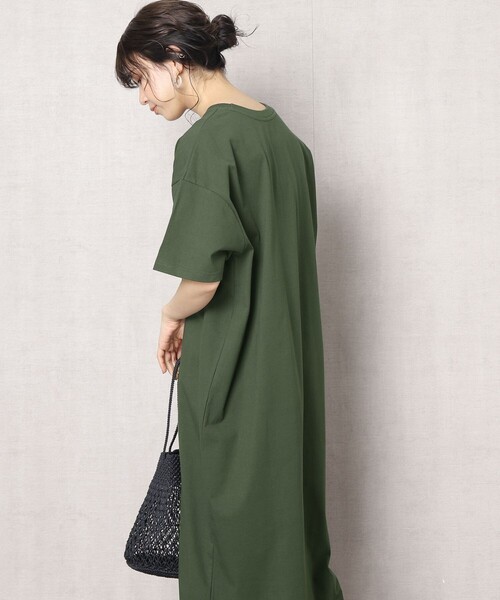 FREAK'S STORE（フリークスストア）の「▽【WEB限定】STORATECH/ストラテック 〈高機能素材〉半袖Tシャツワンピース (カットワンピース/ひんやり冷感・UV素材Tシャツワンピ)（ワンピース・レディース・ホワイト/ブラック/ベージュ/ブルー/グリーン/ラベンダー・ﾌﾘ-）」の4枚目の写真