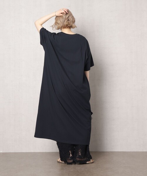 FREAK'S STORE（フリークスストア）の「▽【WEB限定】STORATECH/ストラテック 〈高機能素材〉半袖Tシャツワンピース (カットワンピース/ひんやり冷感・UV素材Tシャツワンピ)（ワンピース・レディース・ホワイト/ブラック/ベージュ/ブルー/グリーン/ラベンダー・ﾌﾘ-）」の9枚目の写真