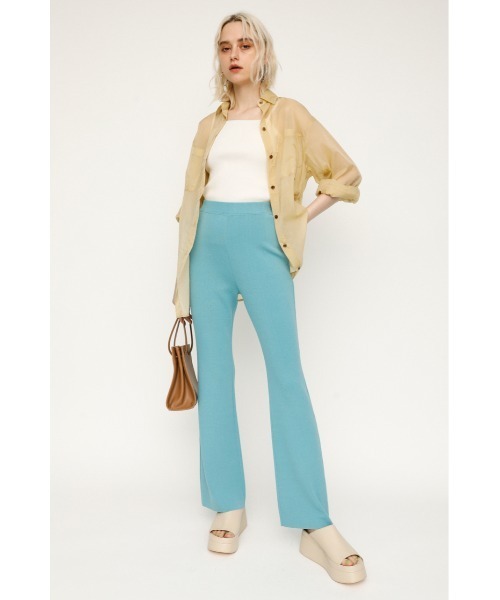 SLY（スライ）の「NYLON BLEND FLARE PT ナイロン ブレンド フレアパンツ（スラックス・レディース・ブルー/ブラック/ブラウン・2/1）」の5枚目の写真