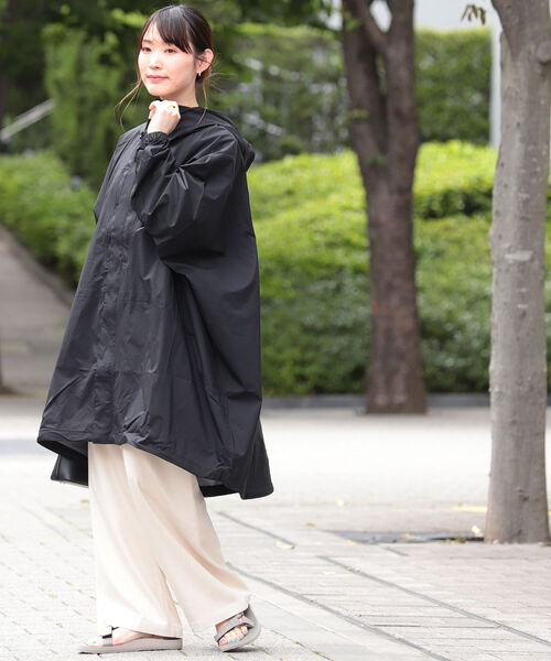 Ray BEAMS(レイビームス)の「THE NORTH FACE / Taguan Poncho(ポンチョ・レディース・ブラック/ダークブラウン/オリーブ・ONE SIZE)」の9枚目の写真