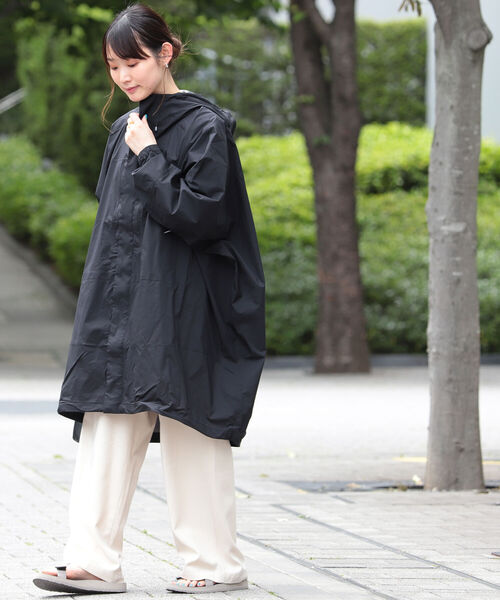 Ray BEAMS(レイビームス)の「THE NORTH FACE / Taguan Poncho(ポンチョ・レディース・ブラック/ダークブラウン/オリーブ・ONE SIZE)」の10枚目の写真