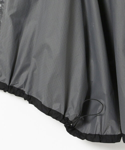 Ray BEAMS(レイビームス)の「THE NORTH FACE / Taguan Poncho(ポンチョ・レディース・ブラック/ダークブラウン/オリーブ・ONE SIZE)」の14枚目の写真