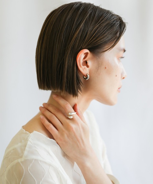 select MOCA（セレクトモカ）の「ハーフカットピンピアス（ピアス（両耳用）・レディース・シルバー/ゴールド・FREE）」の8枚目の写真