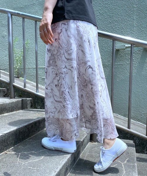 セール ニュアンシーな着こなしが叶う マーブル柄プリントスカート スカート Un Dix Cors アンディコール のファッション通販 Zozotown