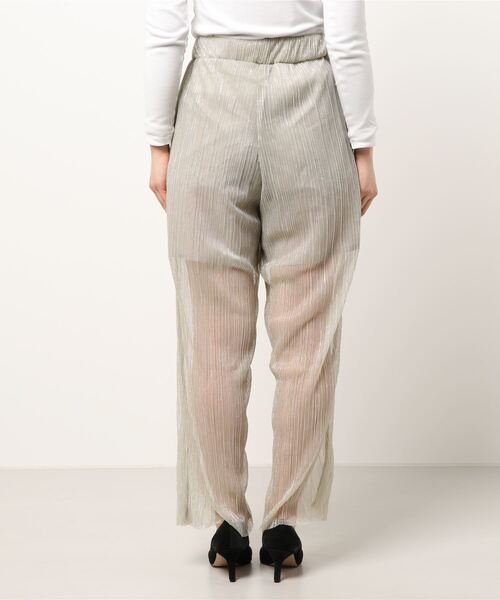 Chillfar（チルファー）の「シアープリーツパンツ（その他パンツ・レディース・シルバー/アイボリー・FREE）」の4枚目の写真