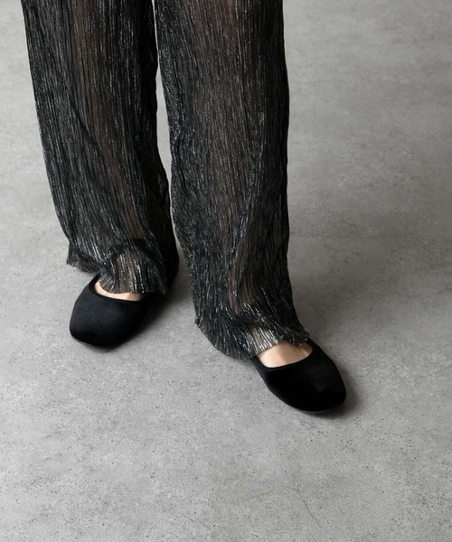 Chillfar（チルファー）の「シアープリーツパンツ（その他パンツ・レディース・シルバー/アイボリー・FREE）」の10枚目の写真