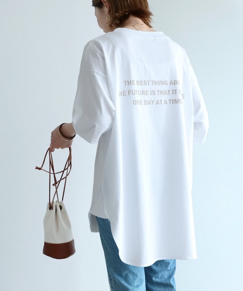 reca(レカ)の「バックプリントTシャツ(Tシャツ/カットソー・レディース・ホワイト/グレー/チャコール・FREE)」の2枚目の写真