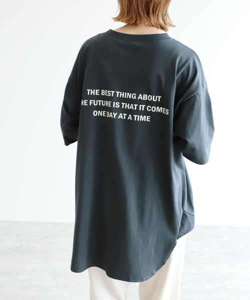reca(レカ)の「バックプリントTシャツ(Tシャツ/カットソー・レディース・ホワイト/グレー/チャコール・FREE)」の4枚目の写真