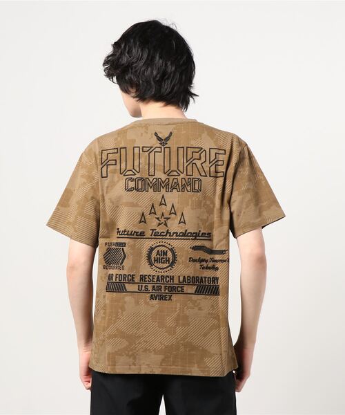 AVIREX（アヴィレックス）の「AVIREX/ アヴィレックス　刺繍Tシャツ フューチャーコマンド/S/S EMB TEE 'FUTURE COMMAND'（Tシャツ/カットソー・メンズ・ネイビー/オフホワイト/ライム/Orange/ブラウン系その他2・MEDIUM/LARGE/X-LARGE/XX-LARGE）」の3枚目の写真