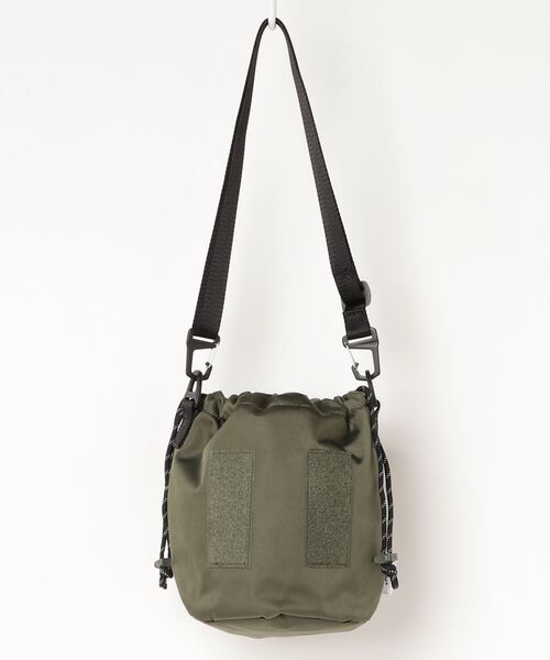 F/CE. （エフシーイー）の「F/CE. SATIN DRAWSTRING/ エフシーイー サテンドローストリングバッグ（ショルダーバッグ・レディース・オリーブ・FREE）」の9枚目の写真