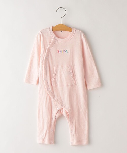 SHIPS(シップス)の「SHIPS KIDS:接結 ロゴ 長袖 ロンパース(ロンパース・キッズ・ナチュラル/ネイビー/ピンク・80/70)」の1枚目の写真