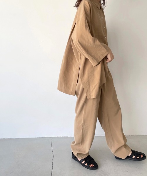 CANAL JEAN(キャナルジーン)の「RED CHOP WORKS(レッドチョップワークス) オーバースリットシャツ(シャツ/ブラウス・レディース・ブラック/ベージュ/パープル・ONE SIZE)」の4枚目の写真