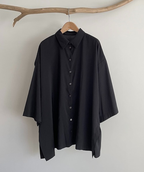 CANAL JEAN(キャナルジーン)の「RED CHOP WORKS(レッドチョップワークス) オーバースリットシャツ(シャツ/ブラウス・レディース・ブラック/ベージュ/パープル・ONE SIZE)」の5枚目の写真