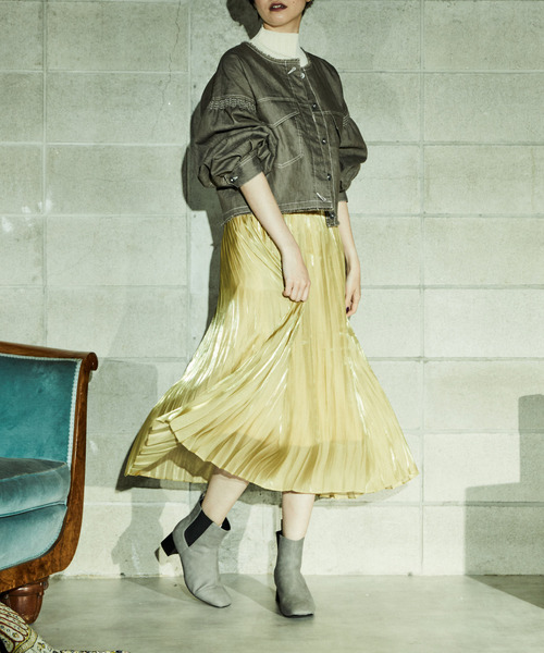 alcali（アルカリ）の「エアメタルサテンプリーツスカート（スカート・レディース・ブルー/イエロー/キャメル・FREE）」の12枚目の写真