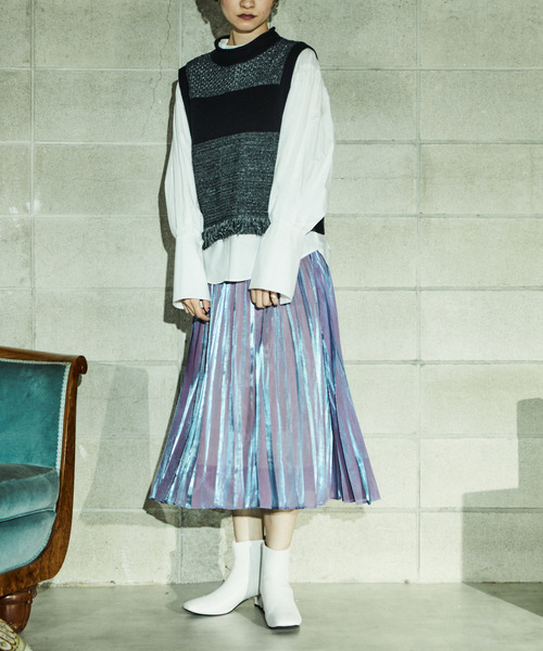 alcali（アルカリ）の「エアメタルサテンプリーツスカート（スカート・レディース・ブルー/イエロー/キャメル・FREE）」の9枚目の写真