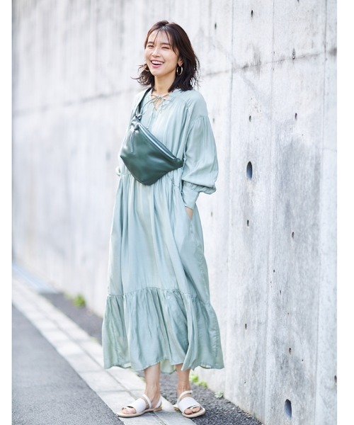 Cookie Chocolate（クッキーチョコレート）の「ギャザーティアードワンピース（ワンピース・レディース・ミント/ライトベージュ・M）」の2枚目の写真