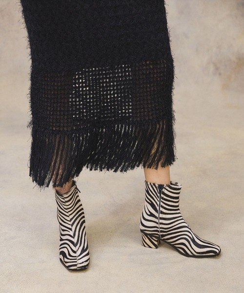 PUBLIC TOKYO（パブリックトウキョウ）の「アニマルスクエアショートブーツ（ブーツ・レディース・ゼブラ・2/3）」の3枚目の写真