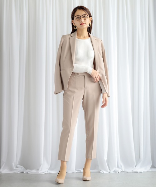 WHITE JOOLA（ホワイトジョーラ）の「【洗濯機で洗える♪オールシーズン着用出来る！2WAYストレッチで動きやすい♪】テーラードジャケット＆テーパードパンツ＆Aラインスカート3点セットスーツ（スーツセット・レディース・ブラック/ベージュ/グレー・LL/SS/S/M/L）」の7枚目の写真