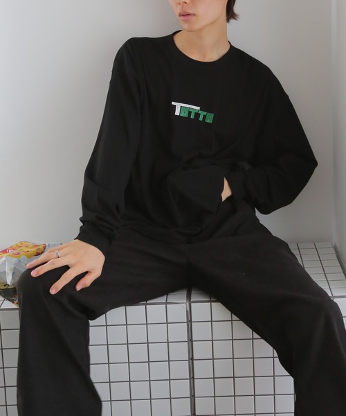 TUTTU（トゥトゥ）の「TUTTUオリジナルグラフィック ビックシルエット ロングスリーブTシャツ（Tシャツ/カットソー・メンズ・ダークグリーン/ブラック系その他/ホワイト/アイボリー/ホワイト系その他2/ブルー/チャコール/ブラック/ホワイト系その他/ホワイト系その他3・M/L）」の7枚目の写真