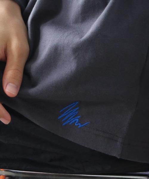 TUTTU（トゥトゥ）の「TUTTUオリジナルグラフィック ビックシルエット ロングスリーブTシャツ（Tシャツ/カットソー・メンズ・ダークグリーン/ブラック系その他/ホワイト/アイボリー/ホワイト系その他2/ブルー/チャコール/ブラック/ホワイト系その他/ホワイト系その他3・M/L）」の14枚目の写真