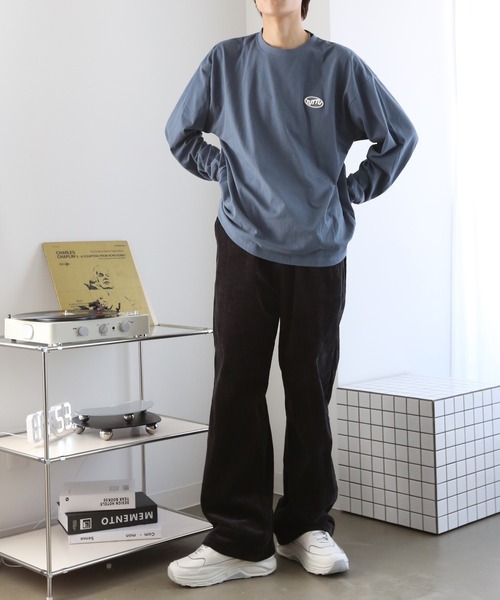TUTTU（トゥトゥ）の「TUTTUオリジナルグラフィック ビックシルエット ロングスリーブTシャツ（Tシャツ/カットソー・メンズ・ダークグリーン/ブラック系その他/ホワイト/アイボリー/ホワイト系その他2/ブルー/チャコール/ブラック/ホワイト系その他/ホワイト系その他3・M/L）」の18枚目の写真