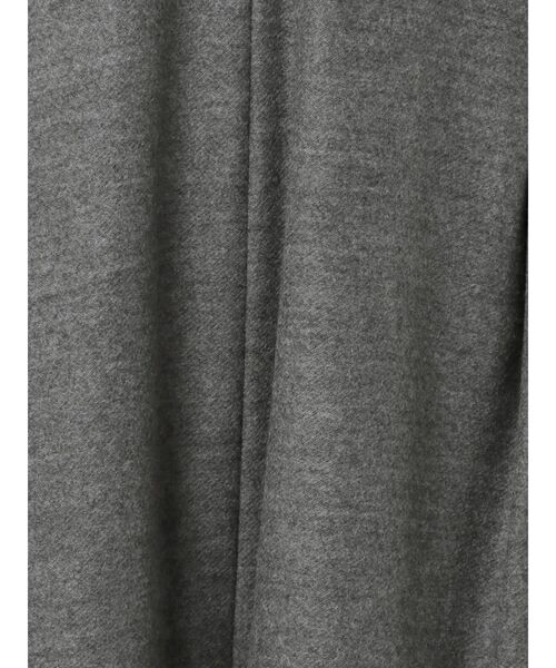 ELENDEEK（エレンディーク）の「プランジングネックコンビネゾン（つなぎ/オールインワン・レディース・グレー/ブラック/カーキ・01/02）」の17枚目の写真