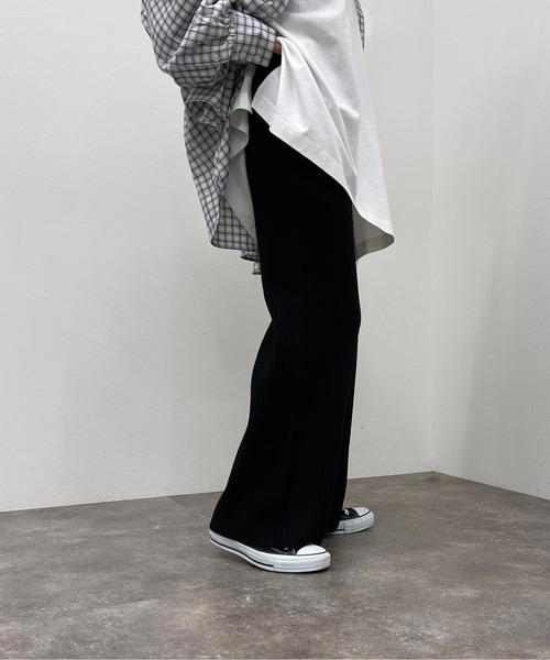apres jour mignon(アプレジュールミニョン)の「リブニットパンツ【ZOZOTOWN限定アイテム】(その他パンツ・レディース・ダークブルー/グリーン/オレンジ/ブラック/ライトベージュ/モカ・MEDIUM/SMALL/X-LARGE)」の9枚目の写真