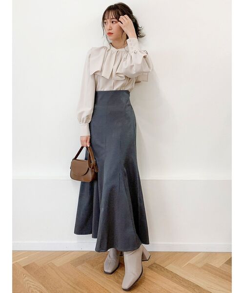 dazzlin（ダズリン）の「ケープカラー付ピンタックブラウス（シャツ/ブラウス・レディース・ブラウン/ベージュ/オフホワイト/ブラック・FREE）」の9枚目の写真