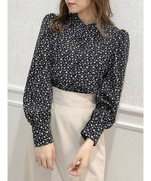 dazzlin（ダズリン）の「ケープカラー付ピンタックブラウス（シャツ/ブラウス・レディース・ブラウン/ベージュ/オフホワイト/ブラック・FREE）」の21枚目の写真