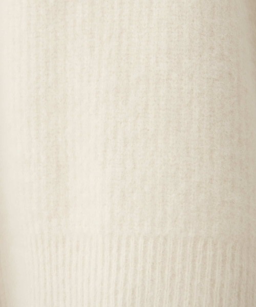 BEARDSLEY（ビアズリー）の「レイヤードで着回せるラクーンポンチョ（ニット/セーター・レディース・ホワイト/ブラック・FREE）」の15枚目の写真