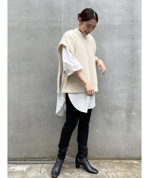BEARDSLEY（ビアズリー）の「レイヤードで着回せるラクーンポンチョ（ニット/セーター・レディース・ホワイト/ブラック・FREE）」の10枚目の写真