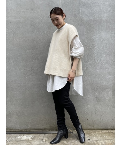 BEARDSLEY（ビアズリー）の「レイヤードで着回せるラクーンポンチョ（ニット/セーター・レディース・ホワイト/ブラック・FREE）」の18枚目の写真