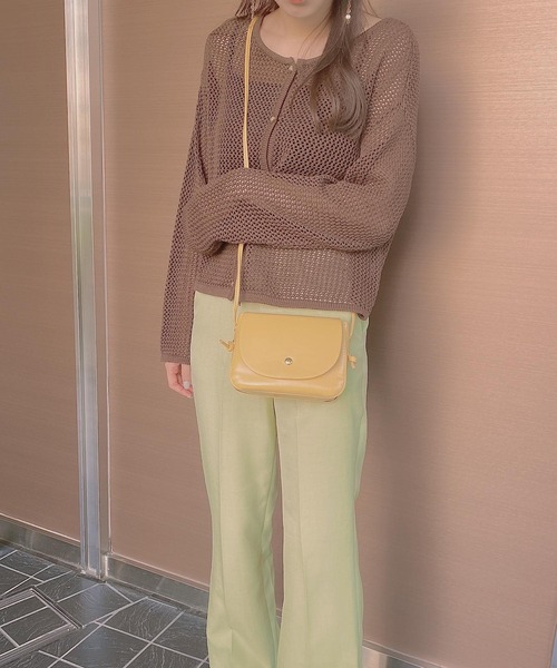 VIBGYOR Women(ヴィブジョー ウィメン)の「【urbanfemine.】ミニフラップショルダーBAG(ショルダーバッグ・レディース・ホワイト/ブラック/ベージュ/グリーン/パープル/イエロー/キャメル/ボルドー・FREE)」の6枚目の写真