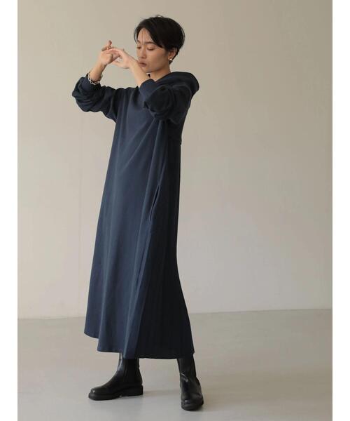 AMERICAN HOLIC（アメリカンホリック）の「プリーツドッキングミニ裏毛ワンピース（ワンピース・レディース・ネイビー/チャコールグレー・M/L）」の15枚目の写真