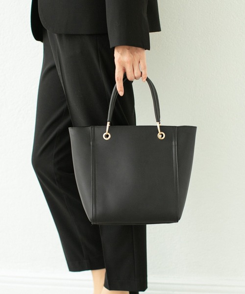 LEPSIM（レプシィム）の「【ゼロかる】キレイメBAG　258499（ハンドバッグ・レディース・ブラック/アイボリー/グレイッシュベージュ・ONE SIZE）」の3枚目の写真