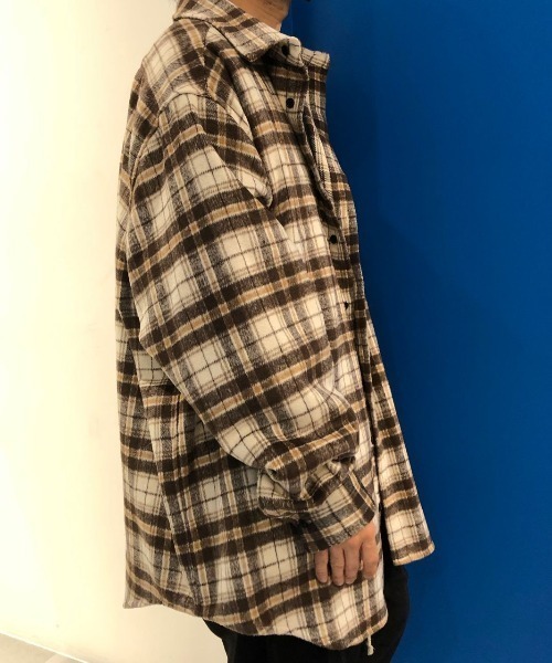 WHITELAND(ホワイトランド)の「WHITELAND/ホワイトランド/リバーシブルチェックシャツ(シャツ/ブラウス・メンズ・ベージュ/グリーン・FREE)」の7枚目の写真