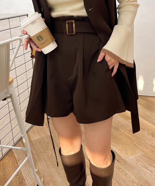 apres jour clair(アプレジュールクレア)の「【apres jour clair】ベルト付きショートパンツ(その他パンツ・レディース・ダークブラウン/ベージュ・X-LARGE/フリー)」の2枚目の写真
