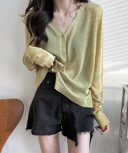 LUGG NAGG（ラグナグ）の「薄手ニット シアーカーディガン Vネック ボタン留め 羽織り Vネックシアーカーディガン（カーディガン/ボレロ・レディース・グレー/マスタード/パープル/ホワイト/ピンク/モスグリーン/ブラック/ブルー/バイオレット/オレンジ・ONE SIZE）」の16枚目の写真